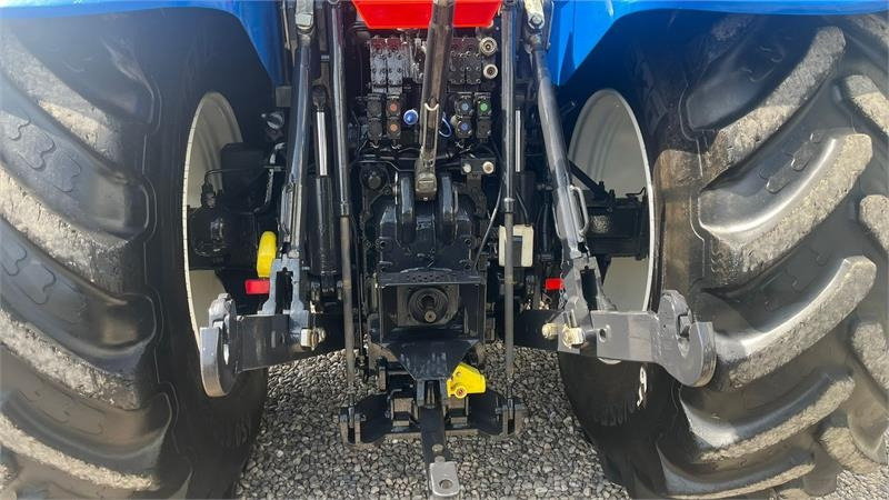 New Holland T7.270 AC med frontlift og frontlæsser - Tractor: foto 5 New Holland T7.270 AC med frontlift og frontlæsser - Tractor: foto 5