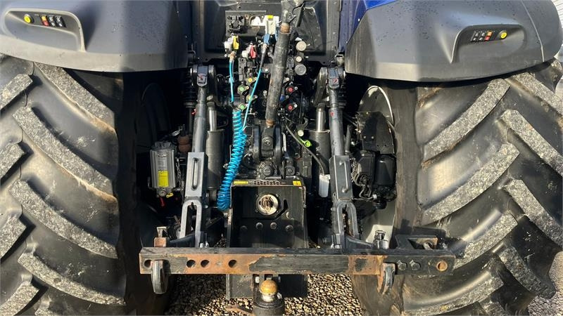 New Holland T7.315 HD New Gen BluePower med frontlift og front - Tractor: foto 5 New Holland T7.315 HD New Gen BluePower med frontlift og front - Tractor: foto 5