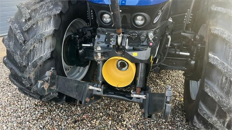 New Holland T7.315 HD New Gen BluePower med frontlift og front - Tractor: foto 4 New Holland T7.315 HD New Gen BluePower med frontlift og front - Tractor: foto 4