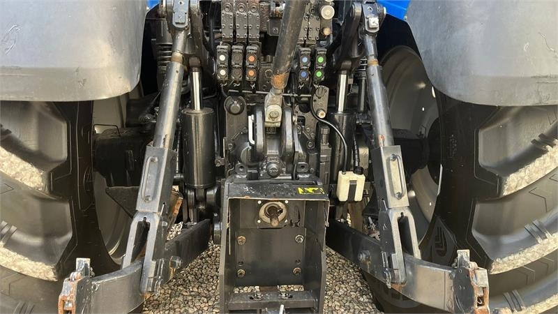 New Holland T7.315 HD med frontlift og front PTO. - Tractor: foto 5 New Holland T7.315 HD med frontlift og front PTO. - Tractor: foto 5