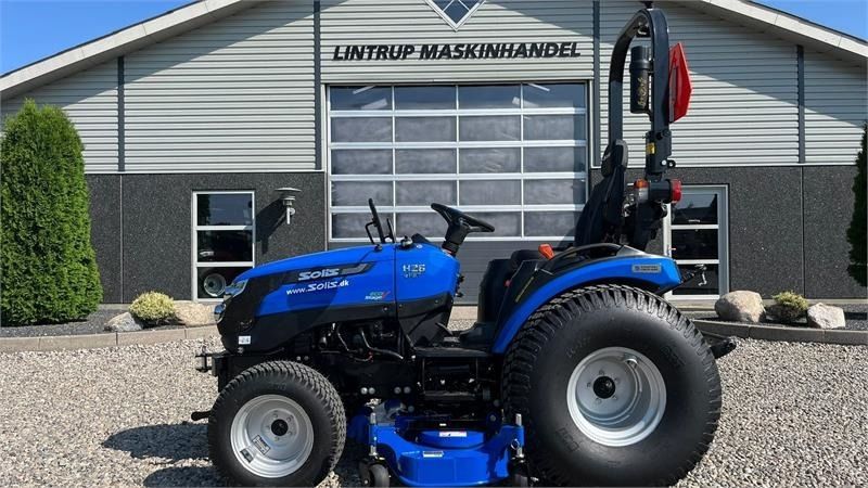 Solis 26 HST Hydrostat Turf hjul og klipperbord - Tractor municipal: foto 1 Solis 26 HST Hydrostat Turf hjul og klipperbord - Tractor municipal: foto 1