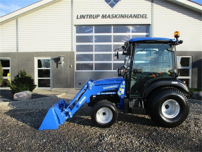 Tractor Solis 26 HST Med kabine, Turf hjul og frontlæsser.: foto 21