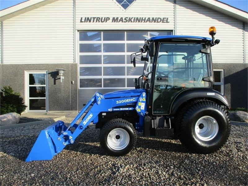 Solis 26 HST Med kabine, Turf hjul og frontlæsser. - Tractor: foto 1 Solis 26 HST Med kabine, Turf hjul og frontlæsser. - Tractor: foto 1
