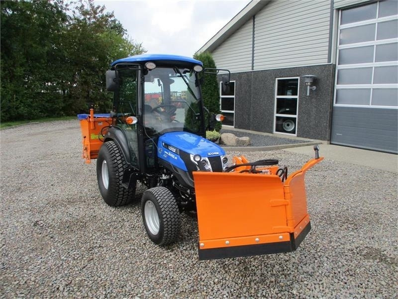 Solis 26 HST Snow Edition med frontlift, Vario SHL150 sn - Tractor: foto 3 Solis 26 HST Snow Edition med frontlift, Vario SHL150 sn - Tractor: foto 3
