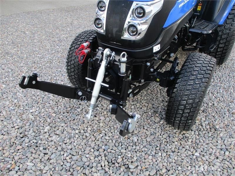 Solis 26 HST med Frontlift & FrontPTO - Tractor municipal: foto 3 Solis 26 HST med Frontlift & FrontPTO - Tractor municipal: foto 3