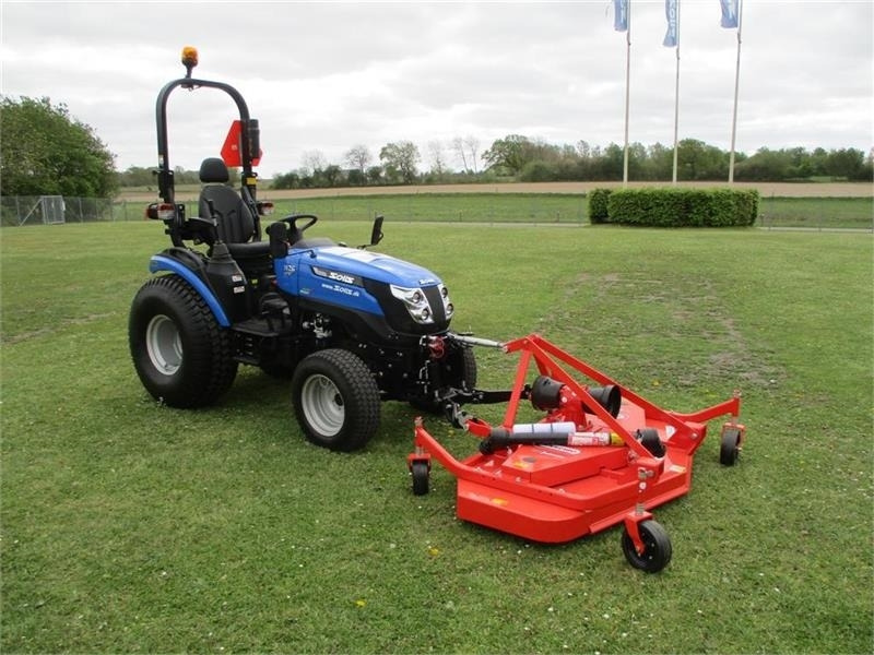 Solis 26 HST med frontlift,front PTO og turf æk - Tractor: foto 4 Solis 26 HST med frontlift,front PTO og turf æk - Tractor: foto 4