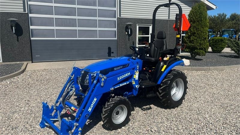 Solis H26 HST Med Frontlæsser - Tractor municipal: foto 2 Solis H26 HST Med Frontlæsser - Tractor municipal: foto 2