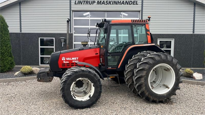 Valmet 6300 Evt. med tvillinghjul hele vejen rundt - Tractor: foto 1 Valmet 6300 Evt. med tvillinghjul hele vejen rundt - Tractor: foto 1