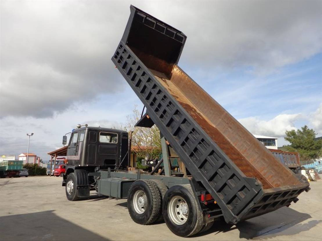 Volvo F 89 VOLVO F89 (6X2) -KIPPER - Volquete camión: foto 5 Volvo F 89 VOLVO F89 (6X2) -KIPPER - Volquete camión: foto 5