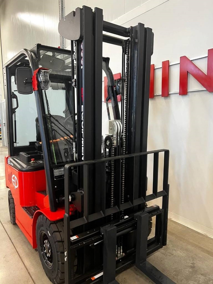 EP EQUIPMENT EFL181  - Carretilla elevadora eléctrica: foto 4 EP EQUIPMENT EFL181  - Carretilla elevadora eléctrica: foto 4