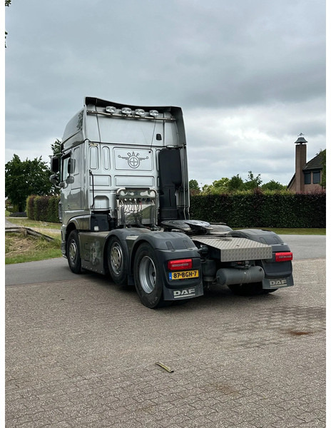 DAF XF 510 FULL OPTIONS SHOW TRUCK!! ONLY 277tKM!! - Cabeza tractora: foto 4 DAF XF 510 FULL OPTIONS SHOW TRUCK!! ONLY 277tKM!! - Cabeza tractora: foto 4