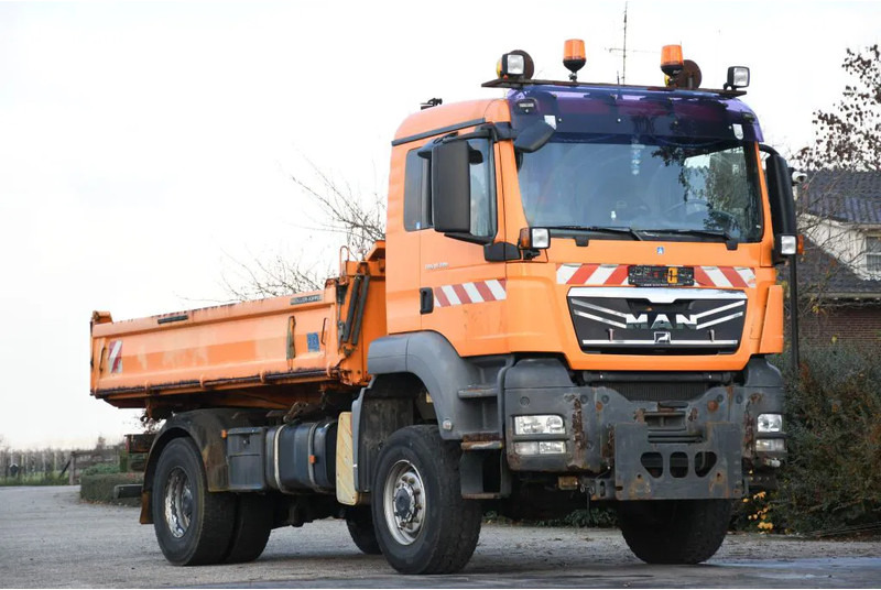 MAN TGS 18.320 AK!!4X4!! KIPPER MEILLER!!KOMMUNAL LKW!!KLIMA - Volquete camión: foto 2 MAN TGS 18.320 AK!!4X4!! KIPPER MEILLER!!KOMMUNAL LKW!!KLIMA - Volquete camión: foto 2