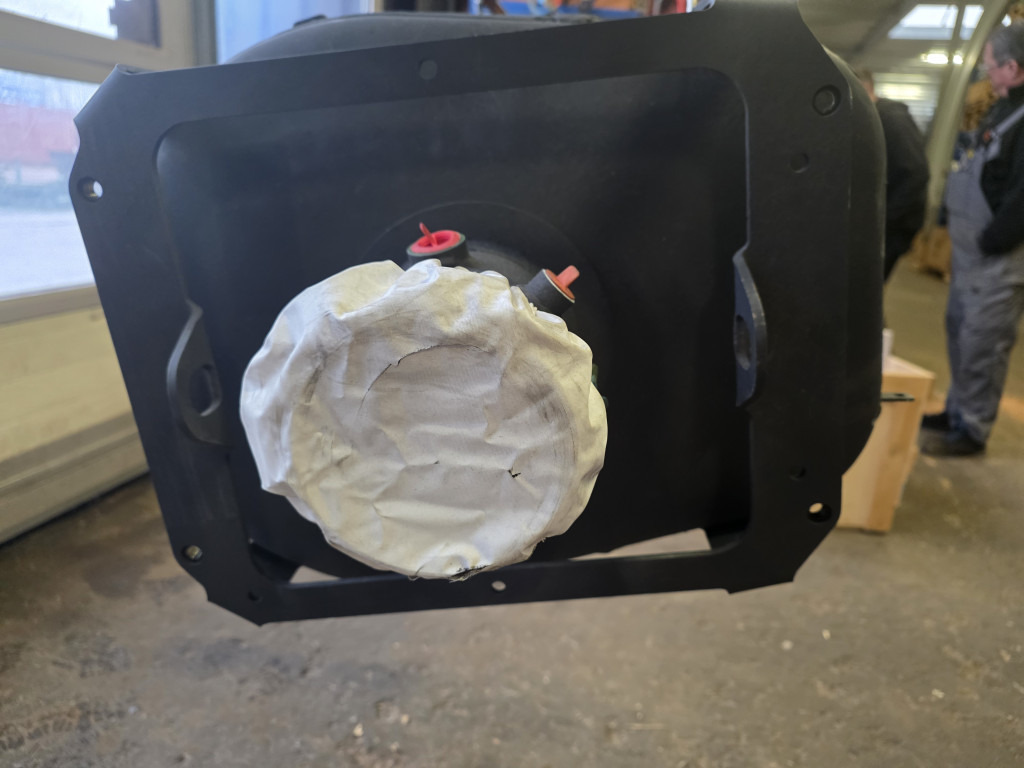 CNH 5801740620 - Silenciador para Maquinaria de construcción: foto 4 CNH 5801740620 - Silenciador para Maquinaria de construcción: foto 4