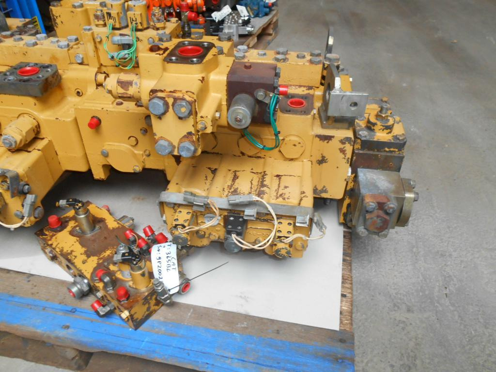 Válvula hidráulica para Maquinaria de construcción Caterpillar 1644196: foto 10