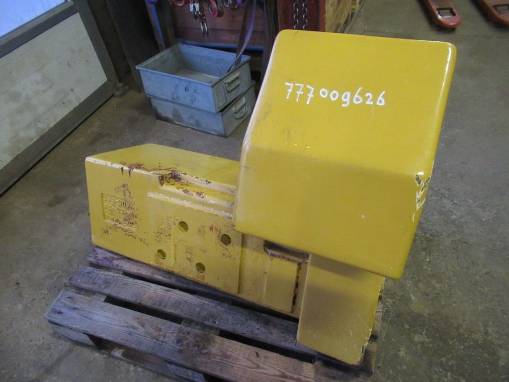 Caterpillar 3930074 - Contrapeso para Maquinaria de construcción: foto 4 Caterpillar 3930074 - Contrapeso para Maquinaria de construcción: foto 4