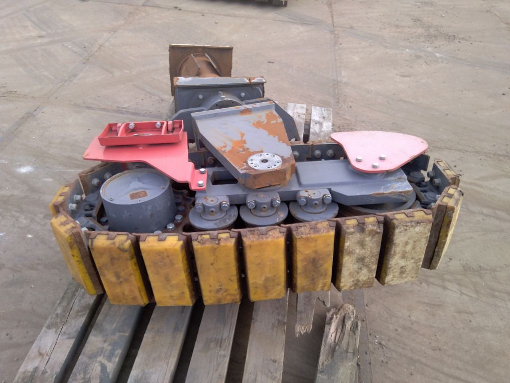 Dynapac PL1000F - - Piezas del tren de rodaje para Maquinaria de construcción: foto 2 Dynapac PL1000F - - Piezas del tren de rodaje para Maquinaria de construcción: foto 2