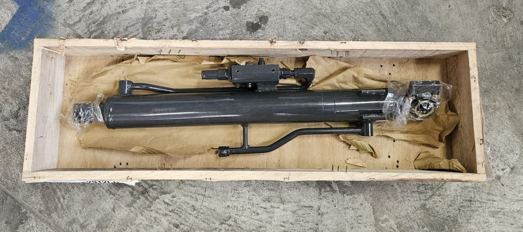 New Holland 31MK-52912CG - Cilindro hidráulico para Maquinaria de construcción: foto 1 New Holland 31MK-52912CG - Cilindro hidráulico para Maquinaria de construcción: foto 1