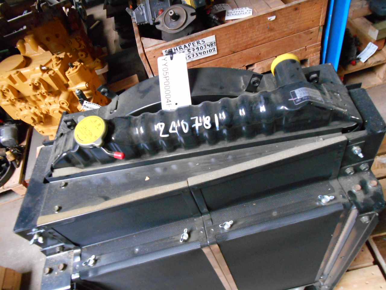 New Holland YY05P00004F1 - SK135SR ED150 SK115SRDZ SK135SRL-1E SK135SRLC - Radiador para Maquinaria de construcción: foto 2 New Holland YY05P00004F1 - SK135SR ED150 SK115SRDZ SK135SRL-1E SK135SRLC - Radiador para Maquinaria de construcción: foto 2