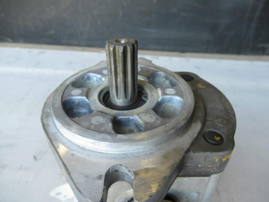 Zexel 87337079 - - Bomba de dirección para Maquinaria de construcción: foto 4 Zexel 87337079 - - Bomba de dirección para Maquinaria de construcción: foto 4