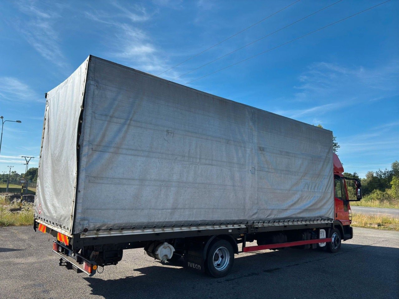 Iveco EuroCargo 75E16 - Furgoneta con caja de lona: foto 3 Iveco EuroCargo 75E16 - Furgoneta con caja de lona: foto 3