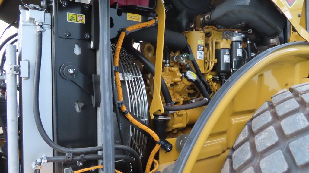 Leasing financiero de  Caterpillar CS66B leasing Caterpillar CS66B: foto 9