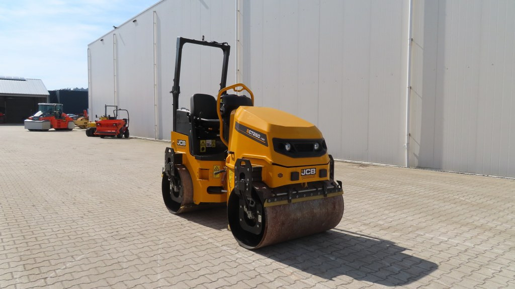 Apisonadora de asfalto JCB CT260-120: foto 8 Apisonadora de asfalto JCB CT260-120: foto 8