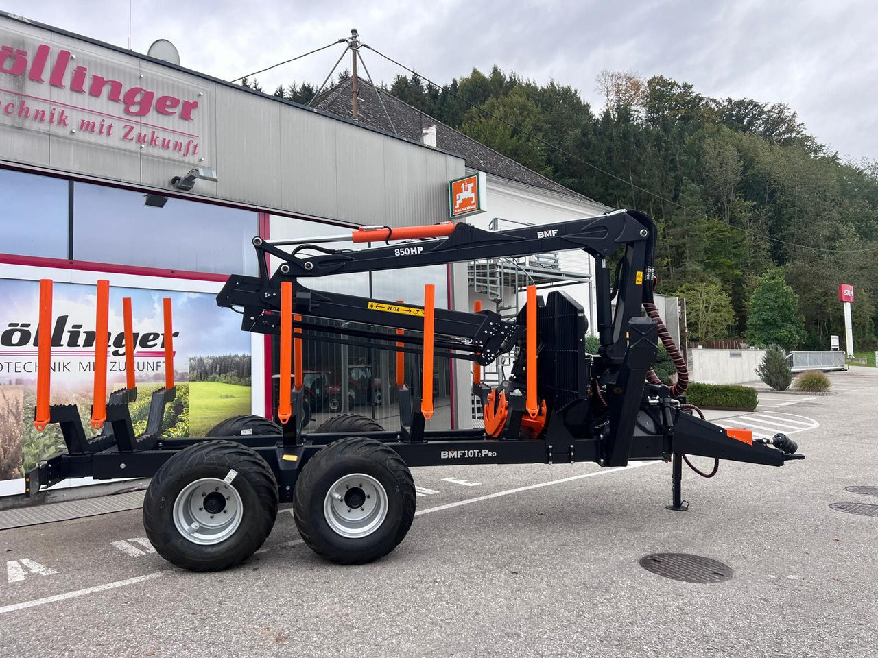 BMF BMF 10T2 mit BMF 850 HP Kran - Remolque forestal: foto 2 BMF BMF 10T2 mit BMF 850 HP Kran - Remolque forestal: foto 2
