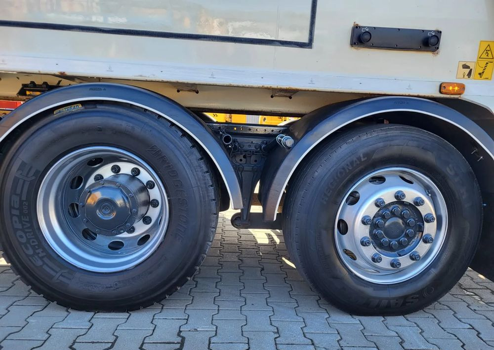 Leasing financiero de  Mercedes-Benz ECONIC 2630 6X2 dwukomorowa two chamber leasing Mercedes-Benz ECONIC 2630 6X2 dwukomorowa two chamber: foto 14