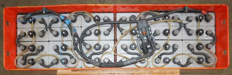 GNB 48 Volt 4 PzS 560 Ah - Acumulador: foto 3 GNB 48 Volt 4 PzS 560 Ah - Acumulador: foto 3
