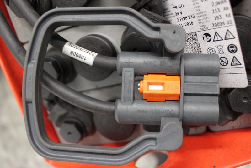 GRUMA 24 Volt 3 PzV 213 Ah - Acumulador: foto 4 GRUMA 24 Volt 3 PzV 213 Ah - Acumulador: foto 4