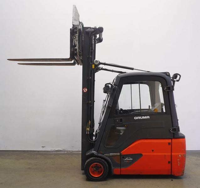 Linde E 20 L EVO 386-02 - Carretilla elevadora eléctrica: foto 4 Linde E 20 L EVO 386-02 - Carretilla elevadora eléctrica: foto 4