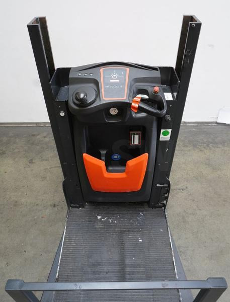 Linde V 10 5212 - Recoge pedidos: foto 3 Linde V 10 5212 - Recoge pedidos: foto 3