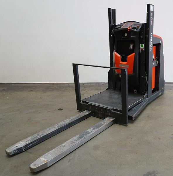 Linde V 10 5212 - Recoge pedidos: foto 2 Linde V 10 5212 - Recoge pedidos: foto 2