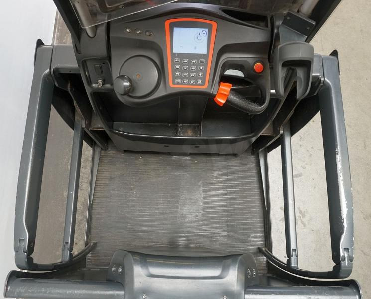 Linde V 48 5213 - Recoge pedidos: foto 3 Linde V 48 5213 - Recoge pedidos: foto 3