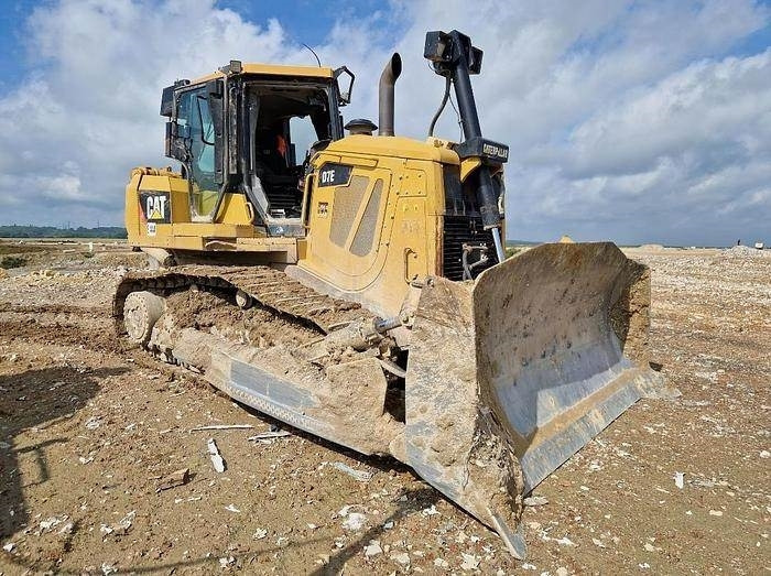 CAT D7E - Bulldozer: foto 1 CAT D7E - Bulldozer: foto 1