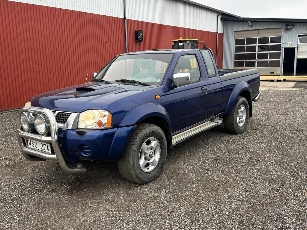 Nissan KING CAB OMB 4WD - Coche: foto 1 Nissan KING CAB OMB 4WD - Coche: foto 1