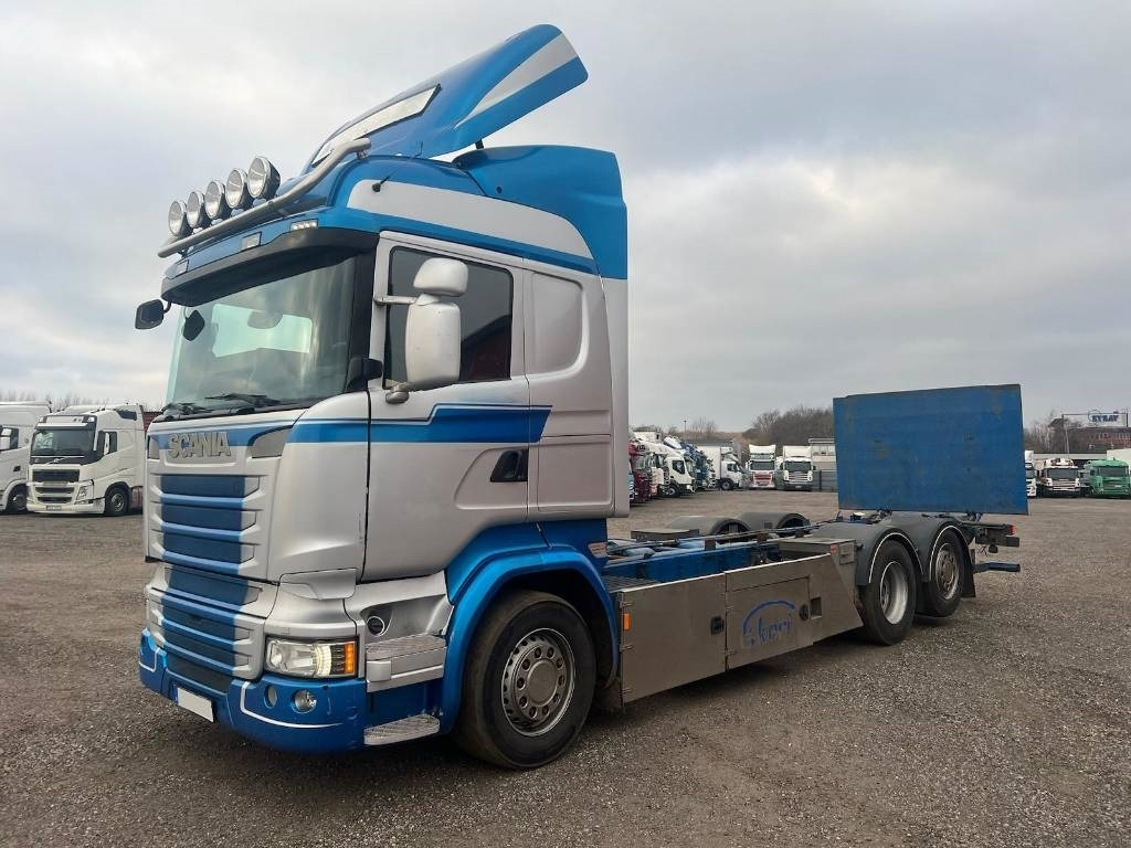 Scania R490 LB 6X2*4 MNB serie 0207 Euro 6 - Chasis camión: foto 1 Scania R490 LB 6X2*4 MNB serie 0207 Euro 6 - Chasis camión: foto 1