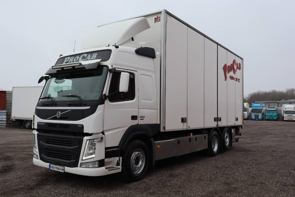 Volvo FM Serie 2595 - Camión caja cerrada: foto 1 Volvo FM Serie 2595 - Camión caja cerrada: foto 1
