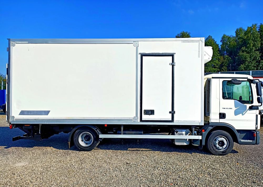 MAN TGL 12.190 EURO 6 Chłodnia Xarios 500 Winda 1500kg - Frigorífico camión: foto 4 MAN TGL 12.190 EURO 6 Chłodnia Xarios 500 Winda 1500kg - Frigorífico camión: foto 4