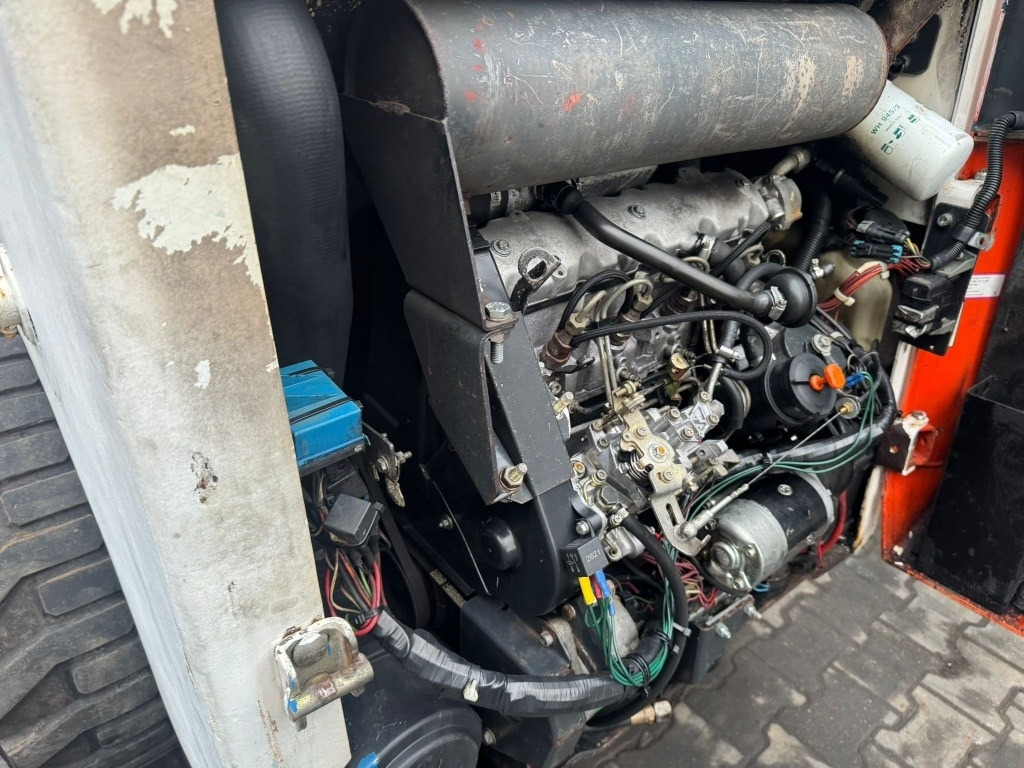 Leasing financiero de Bobcat 753  leasing Bobcat 753: foto 12