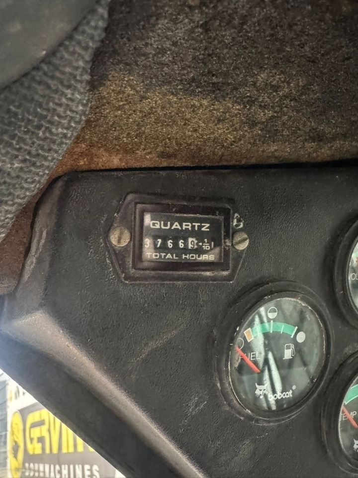 Leasing financiero de Bobcat 753  leasing Bobcat 753: foto 17