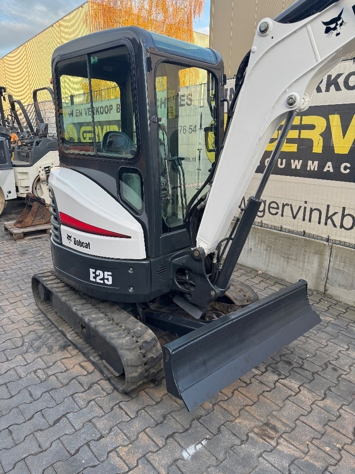 Bobcat E25 - Miniexcavadora: foto 5 Bobcat E25 - Miniexcavadora: foto 5