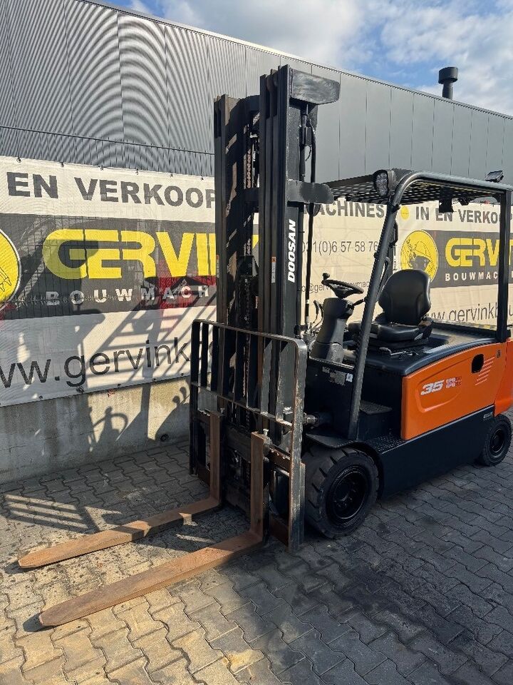 Doosan B 35 X-7 - Carretilla elevadora eléctrica: foto 2 Doosan B 35 X-7 - Carretilla elevadora eléctrica: foto 2