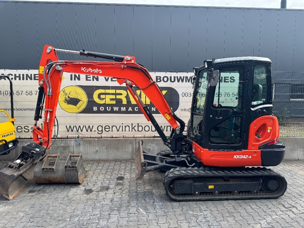 Kubota KX 042-4a - Miniexcavadora: foto 2 Kubota KX 042-4a - Miniexcavadora: foto 2