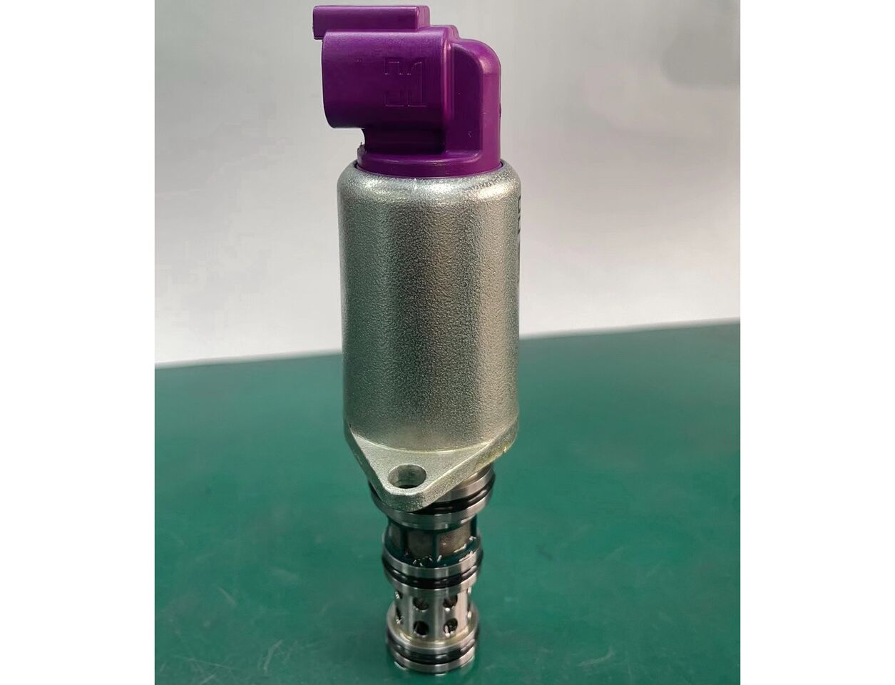 OCEANUS Solenoid Valve HP-F03 for OCEANUS OC-822HC Control Valve - Válvula hidráulica para Cargadora de ruedas: foto 2 OCEANUS Solenoid Valve HP-F03 for OCEANUS OC-822HC Control Valve - Válvula hidráulica para Cargadora de ruedas: foto 2
