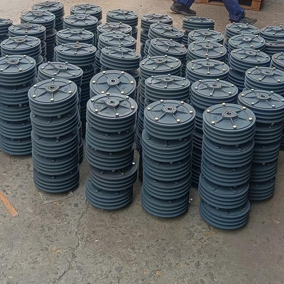 Qingdao Promising 220mm 3 Rib Pulley Clutch Assembly for FLAND FL45 Wheel Loader - Embrague y piezas para Cargadora de ruedas: foto 1 Qingdao Promising 220mm 3 Rib Pulley Clutch Assembly for FLAND FL45 Wheel Loader - Embrague y piezas para Cargadora de ruedas: foto 1