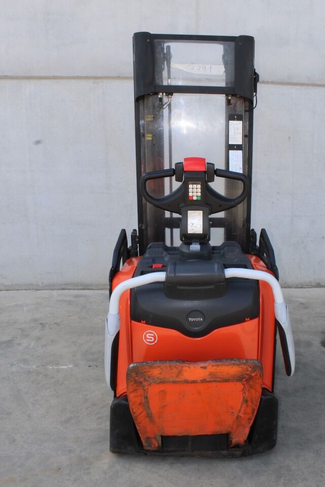 BT SPE 120 L - Apilador: foto 5 BT SPE 120 L - Apilador: foto 5