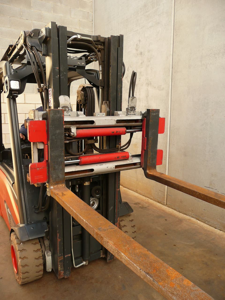 DURWEN RZV 25 SO - Implemento para Equipo de manutención: foto 3 DURWEN RZV 25 SO - Implemento para Equipo de manutención: foto 3