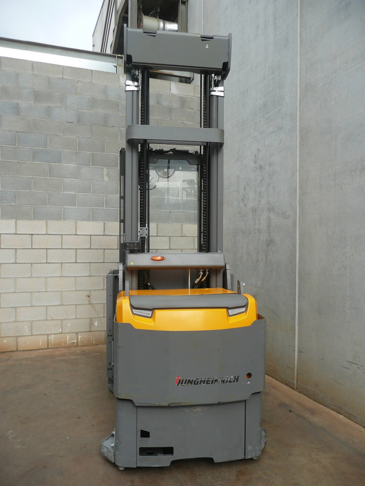 Jungheinrich EKS 412s Z+F 500 ZT - Recoge pedidos: foto 5 Jungheinrich EKS 412s Z+F 500 ZT - Recoge pedidos: foto 5