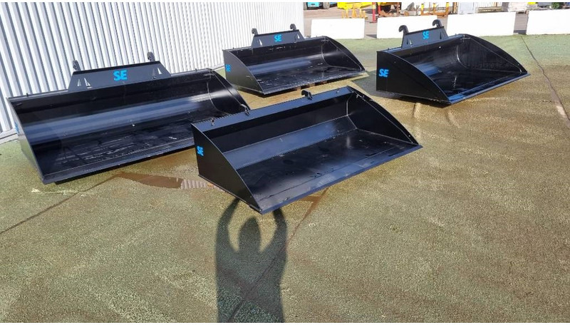 SE Equipment / Planeringsskopa  / 2200 / 2400/ 2500 - Cazo para Maquinaria de construcción: foto 1 SE Equipment / Planeringsskopa  / 2200 / 2400/ 2500 - Cazo para Maquinaria de construcción: foto 1